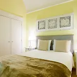 Guestready - Cosy Near Santa Justa Lift شقة Lisboa