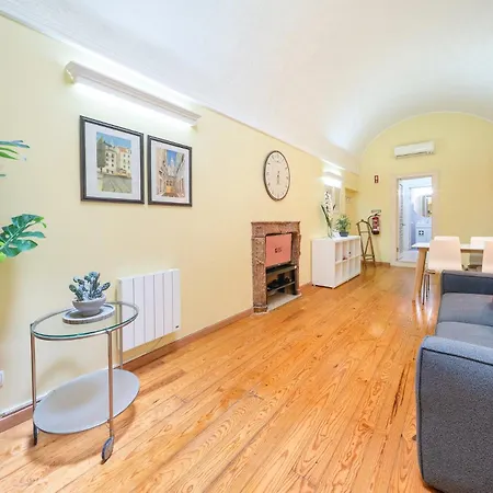 Guestready - Cosy Near Santa Justa Lift Lisboa