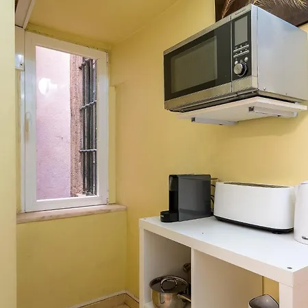 Guestready - Cosy Near Santa Justa Lift Lisboa